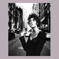 Linda Evangelista Fashion Model Vintage Tee | Teevron