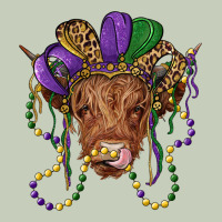 Highland Cow With Mardi Gras Hat Ladies Tee | Teevron
