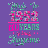 Made In 1952, 70 Years Of Being Awesome Kopya Premium Sweatshirt | Teevron