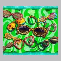 Sunglasses Classic Tee | Teevron