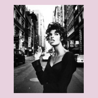 Linda Evangelista Fashion Model Classic Tee | Teevron