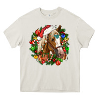 Cream horse christmas wreath Heavy Core Tee - CowGirlArtShop