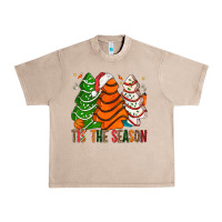 French Oak Tis' The Season Basketball Christmas Cakes Urban Heavy Tee - BundleAndBundleShop