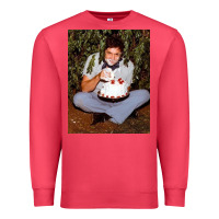Cardinal johnny cash eating cake in a bush Premium Sweatshirt - linhVisuals