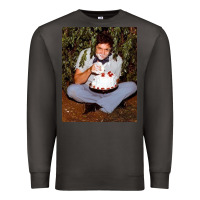 Smoke johnny cash eating cake in a bush Premium Sweatshirt - linhVisuals