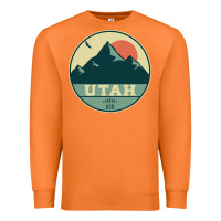 Carrot utah retro mountain badge Premium Sweatshirt - linhVisuals