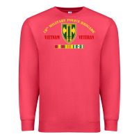 Cardinal 18th military police brigade vietnam veteran veterans day Premium Sweatshirt - linhVisuals