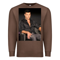 Chestnut who is ricky martin playing in ameri Premium Sweatshirt - linhVisuals