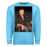 Ocean Blue who is ricky martin playing in ameri Premium Sweatshirt - linhVisuals