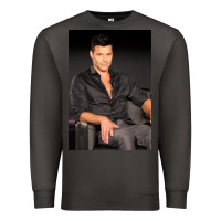 Smoke who is ricky martin playing in ameri Premium Sweatshirt - linhVisuals