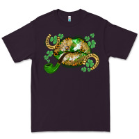 Plum St. Patrick's Day lips Premium Tee - CowGirlArtShop