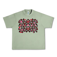 Oil Green valentines day leopard and heart background Urban Heavy Tee - FaDigitalArtStudio