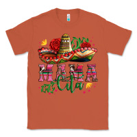 Copper mama cita with sombrero hat and roses Classic Tee - Artiststas