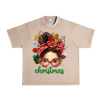 French Oak Christmas Messy Bun With Gingerbread Man Urban Heavy Tee - BundleAndBundleShop