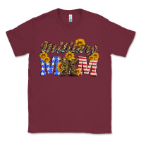 Burgundy military mom with soldier boots Classic Tee - Artiststas