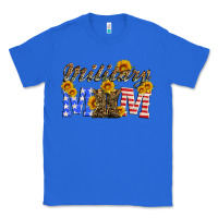 True Royal military mom with soldier boots Classic Tee - Artiststas