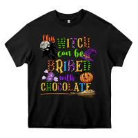 Black this witch can be bribed with chocolate Heavy Core Tee - CowGirlArtShop