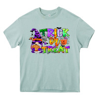Arona trick or treat gnome Heavy Core Tee - CowGirlArtShop