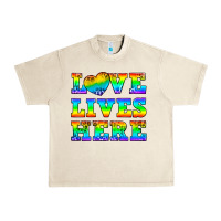 Sandshell Western Love Lives Here Urban Heavy Tee - BundleAndBundleShop