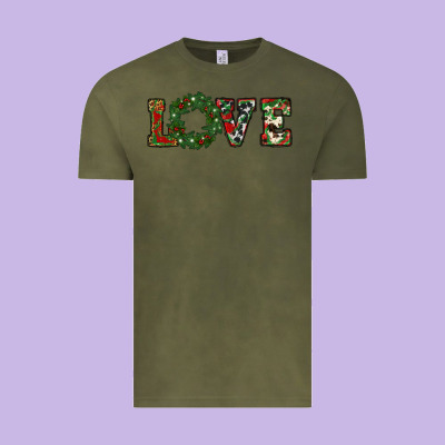 Christmas Love Vintage Tee Designed By Ranaportraitstore