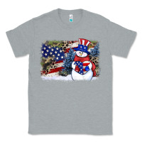 Heather Grey Patriotic snowman background 4th of july Classic Tee - HowdyJamesFarm