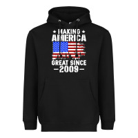 Black vintage making america great since 2009 Heavyweight Hoodie - artisFamous
