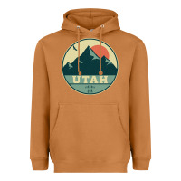 Meerkat utah retro mountain badge Heavyweight Hoodie - linhVisuals