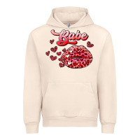 Sandshell babe with kiss Urban Hoodie - RanaPortraitStore