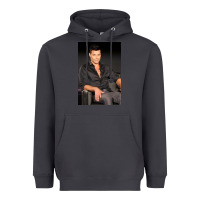 Smoke who is ricky martin playing in ameri Heavyweight Hoodie - linhVisuals