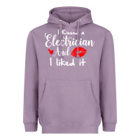 Lavender i kissed an electrician and i liked it for girlfriend wife pullover ho Heavyweight Hoodie - linhVisuals