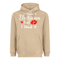 Mushroom i kissed an electrician and i liked it for girlfriend wife pullover ho Heavyweight Hoodie - linhVisuals