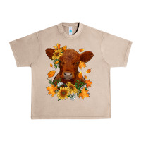 French Oak fall red angus calf dried leaves and sunflowers Urban Heavy Tee - RanaPortraitStore