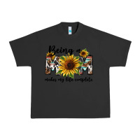 Pigment Black Being a mom makes my life complete Mother's Day Urban Heavy Tee - FaDigitalArtStudio