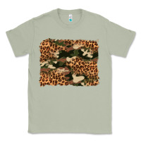 Matcha camouflage and leopard background Classic Tee - Artiststas