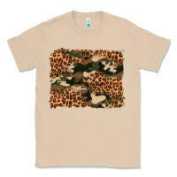 Mushroom camouflage and leopard background Classic Tee - Artiststas