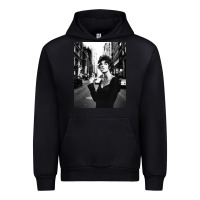 Black linda evangelista fashion model Urban Hoodie - artisFamous