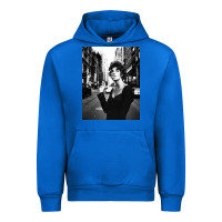 Cobalt linda evangelista fashion model Urban Hoodie - artisFamous