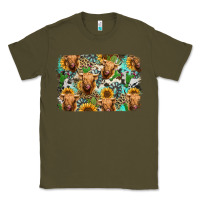Army Green highland cow western background Classic Tee - Jasminsmagicworld