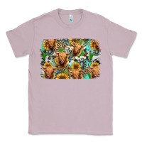 Lilac highland cow western background Classic Tee - Jasminsmagicworld