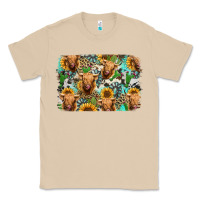Mushroom highland cow western background Classic Tee - Jasminsmagicworld