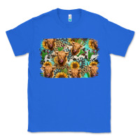 True Royal highland cow western background Classic Tee - Jasminsmagicworld