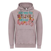 Vintage Zinc she works willingly with her hands Vintage Hoodie - FaDigitalArtStudio