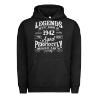 Pigment Black legends were born in 1942 year of birth birthday t shirt Urban Hoodie - linhVisuals
