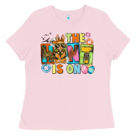 Bubblegum Pink The hunt is on Easter Day Ladies Tee - CowGirlArtShop