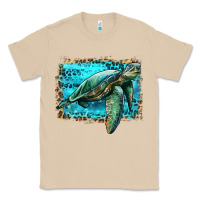 Mushroom sea turtle with background Classic Tee - Artiststas