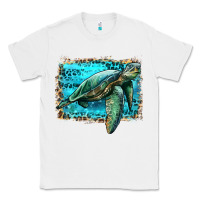 White sea turtle with background Classic Tee - Artiststas