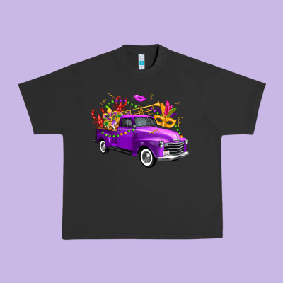 Mardi Gras Truck King's Cake Urban Heavy Tee Designed By Fadigitalartstudio