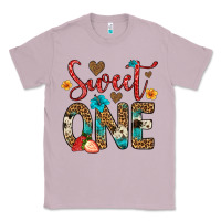 Lilac sweet one strawberry Classic Tee - Artiststas