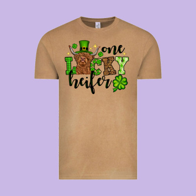 St. Patrick's Day One Lucky Heifer Vintage Tee Designed By Oliviacreatesart