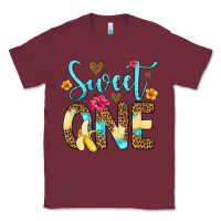 Burgundy sweet one banana Classic Tee - Artiststas